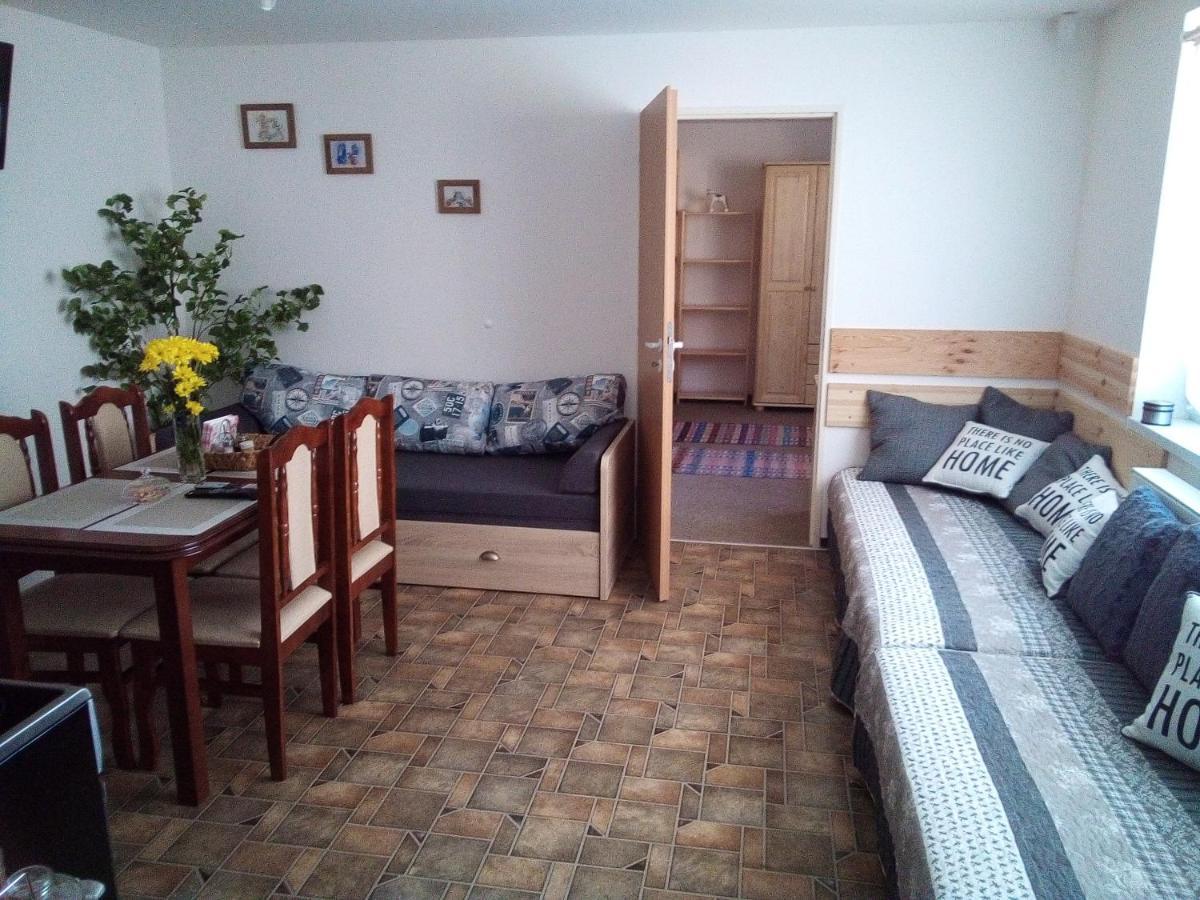 Ubytovanie Na Dedine Chocholna-Velcice Bagian luar foto