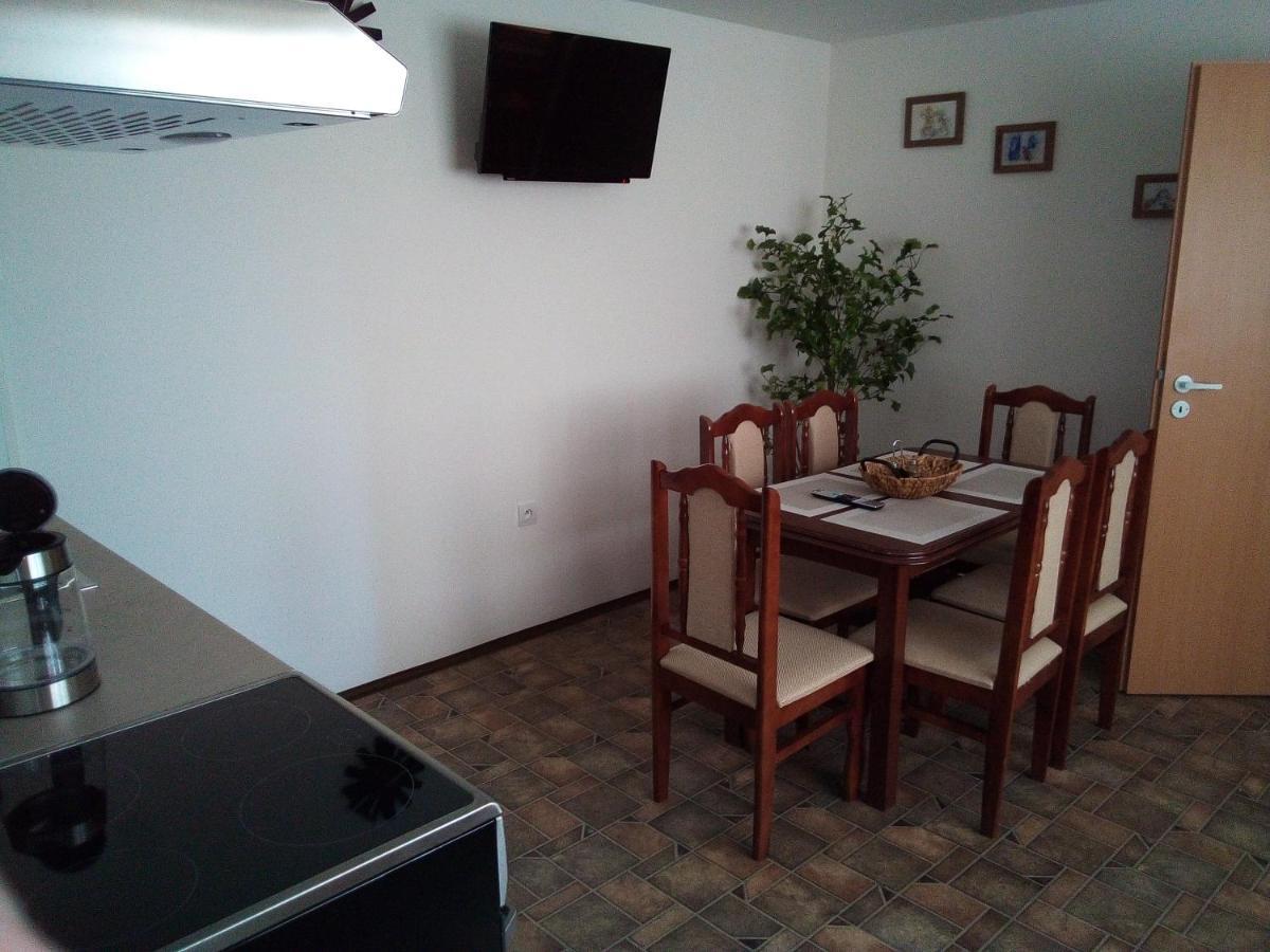 Ubytovanie Na Dedine Chocholna-Velcice Bagian luar foto